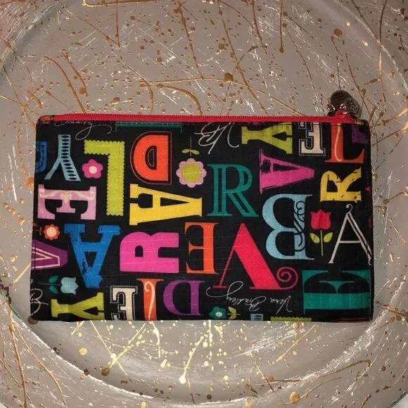 𝑽𝒆𝒓𝒂 𝑩𝒓𝒂𝒅𝒍𝒆𝒚 From A to Vera Logo Frill Magnetic Double Zip Wallet - Picture 2 of 13